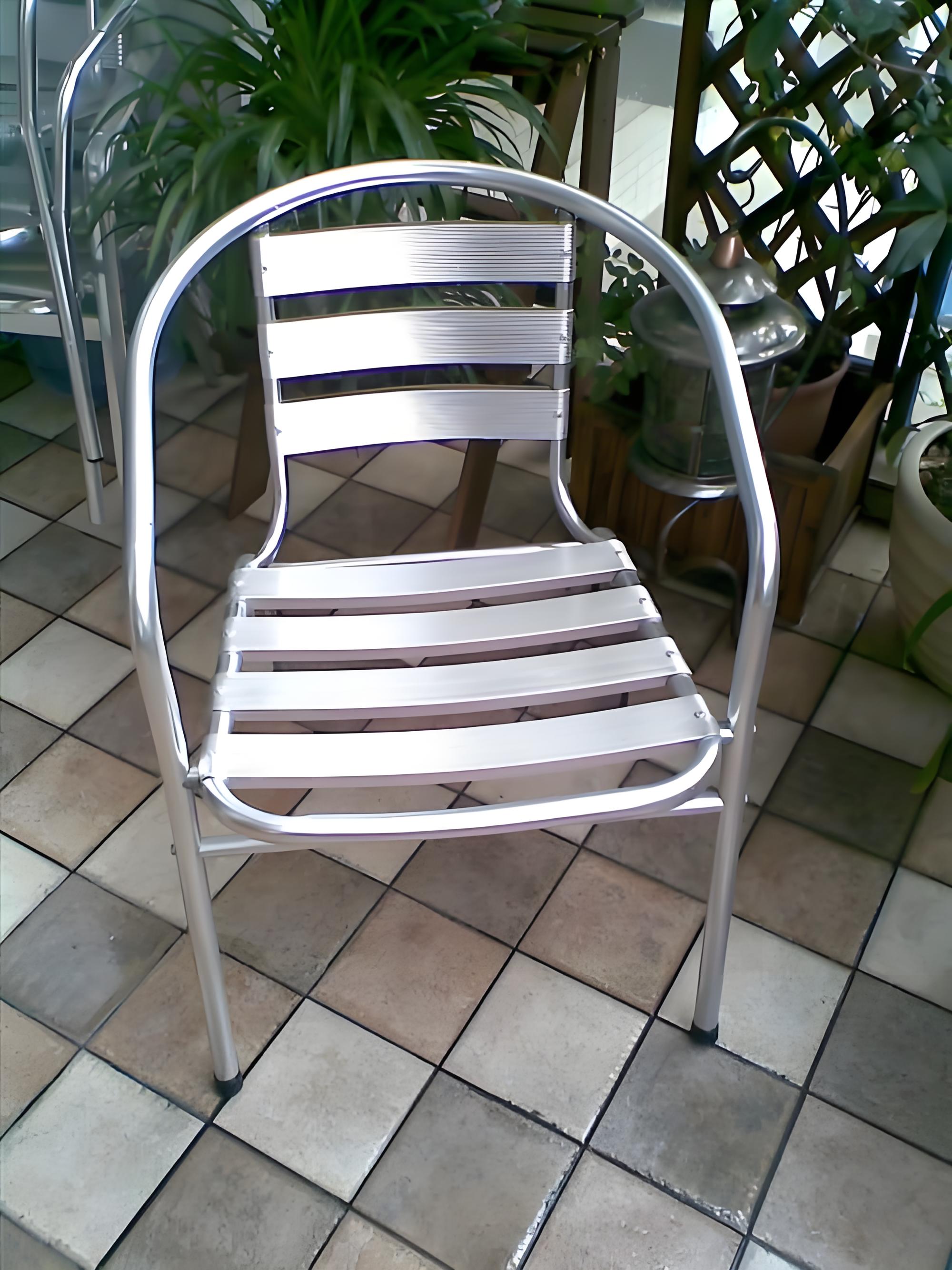 De toepassing van aluminium materialen in stoelen